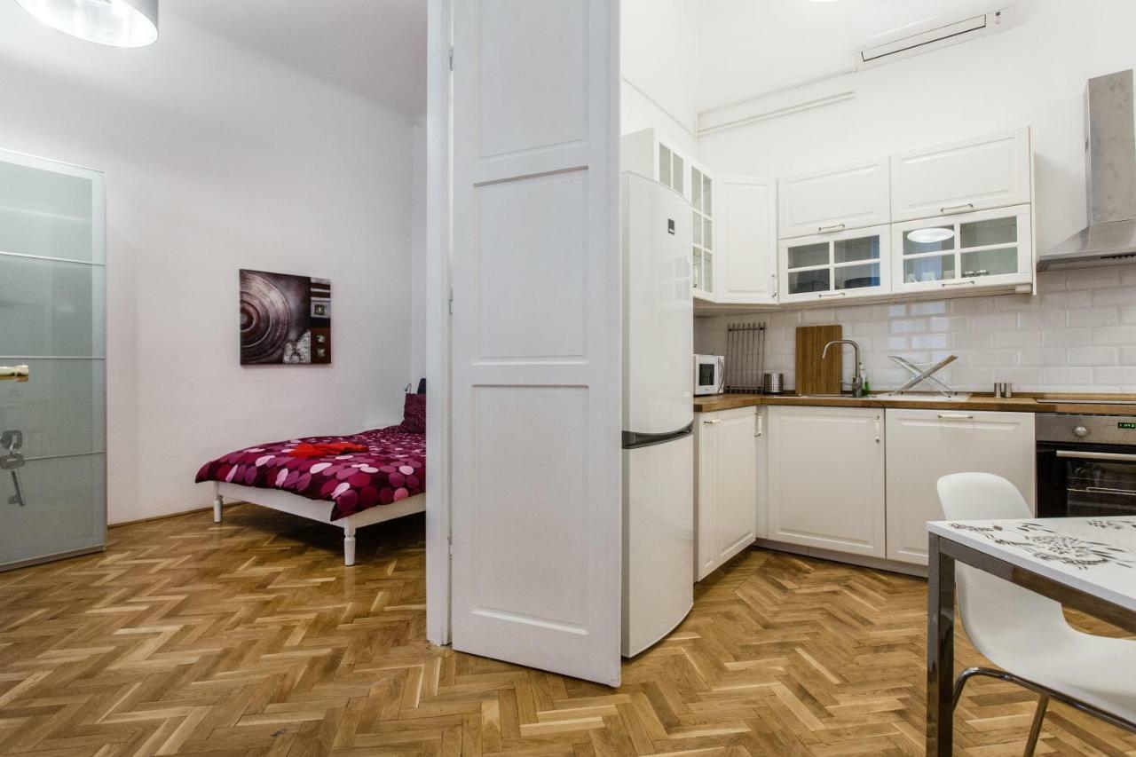 The Rubi Apartment Budapeste Exterior foto